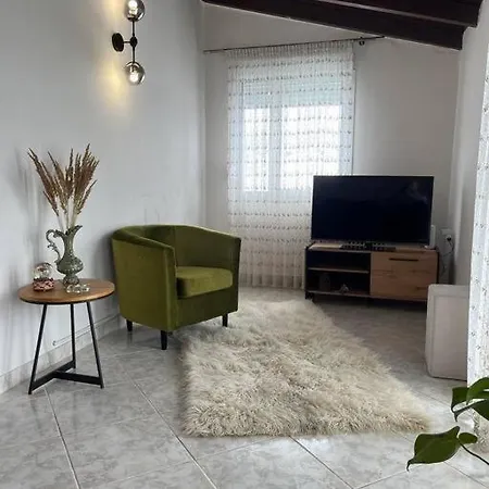 The Penthouse * Kastoria